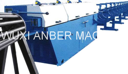 Automatic wire straightening and cutting machine